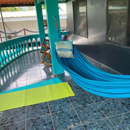 Al'S Beach Casa Увита Экстерьер фото